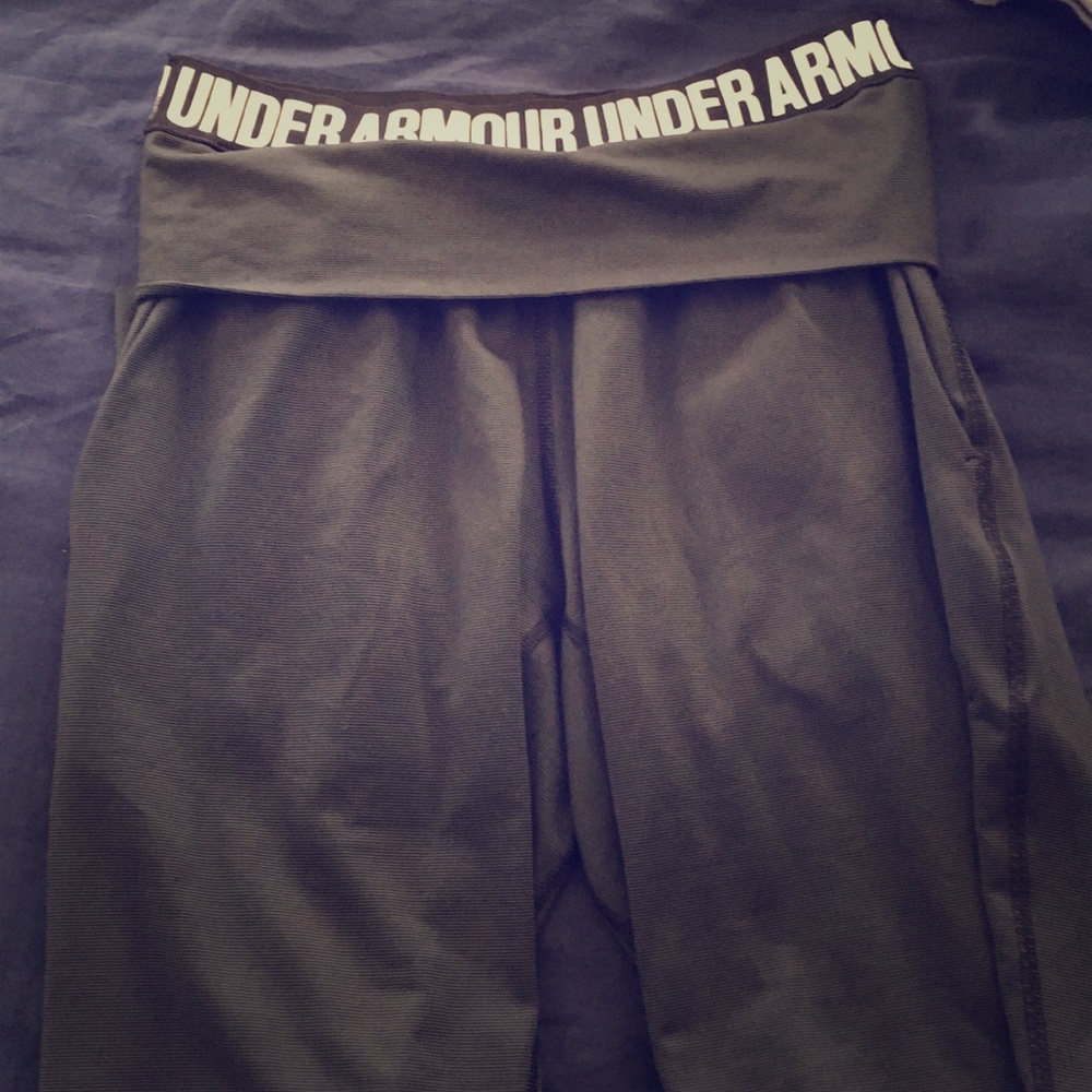 Athletic pants